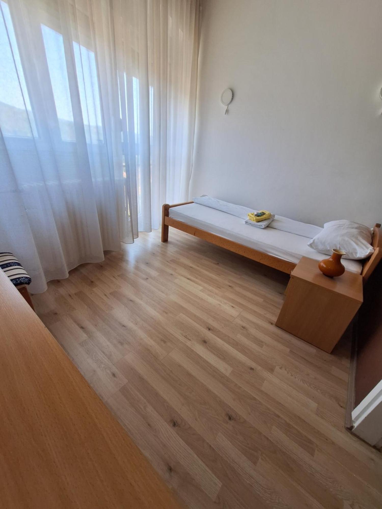 Hotel Konaciste Trstenik ภายนอก รูปภาพ