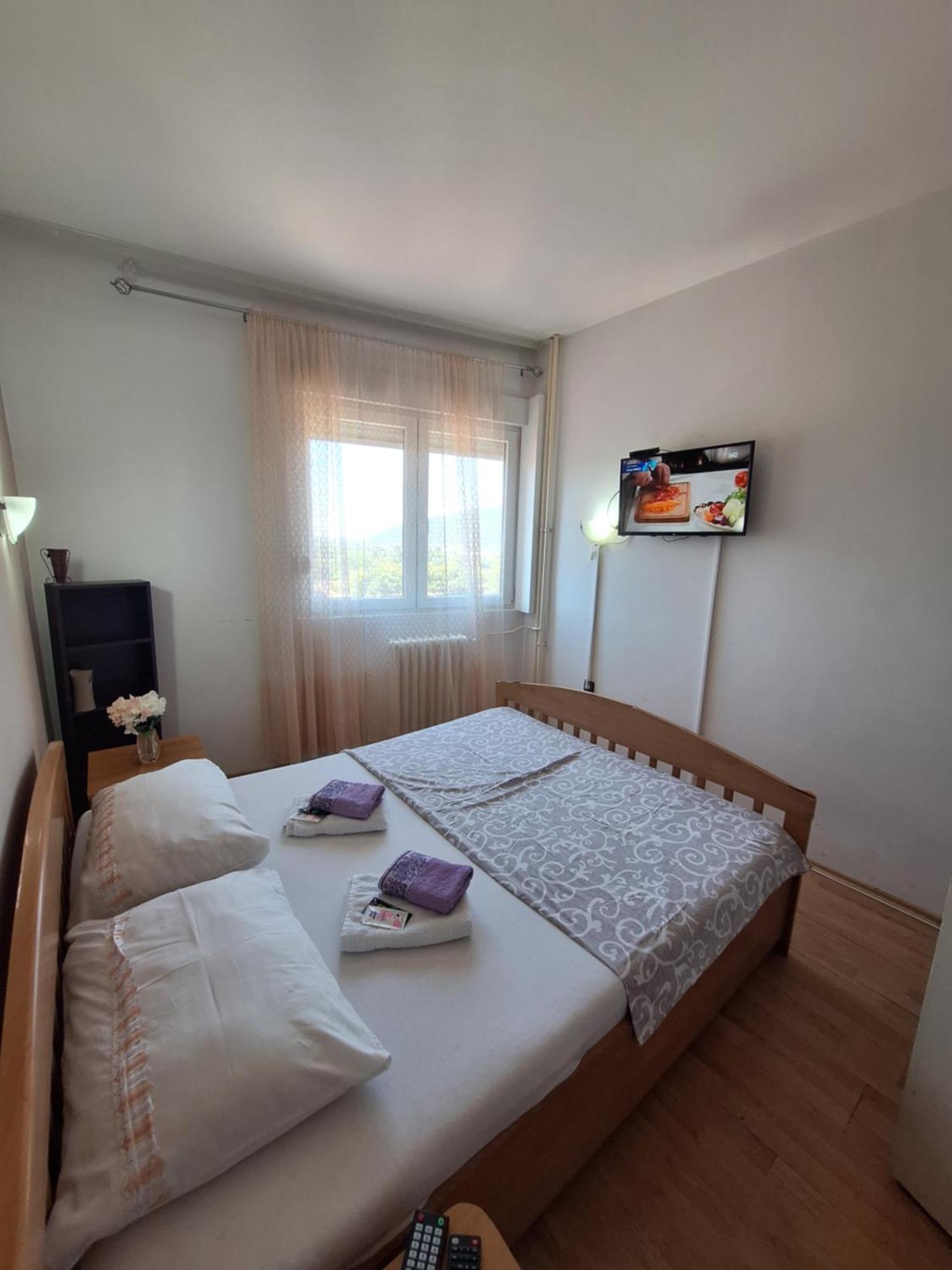 Hotel Konaciste Trstenik ภายนอก รูปภาพ